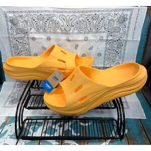 NEW Hoka Ora Recovery Slide 3 Men’s Size 12 Sherbet/Orange Sandals